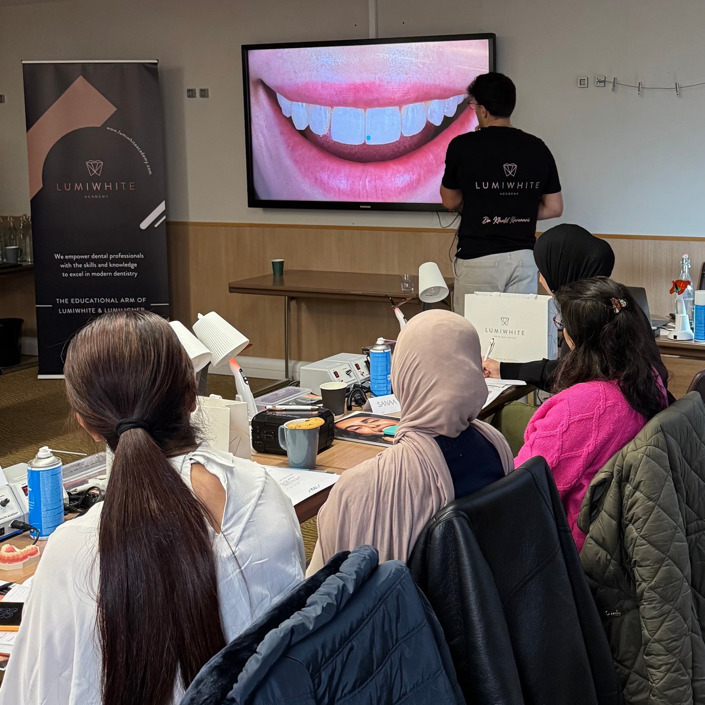 FREEHAND & INJECTABLE COMPOSITE VENEERS with Dr Khalil & Dr Andrew